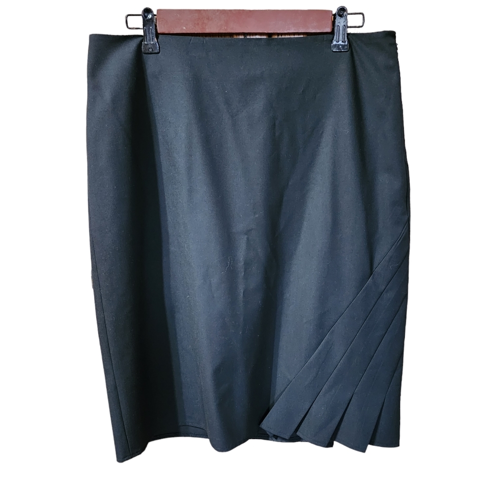 LIMITED stretch Black Lined Knee Length skirt